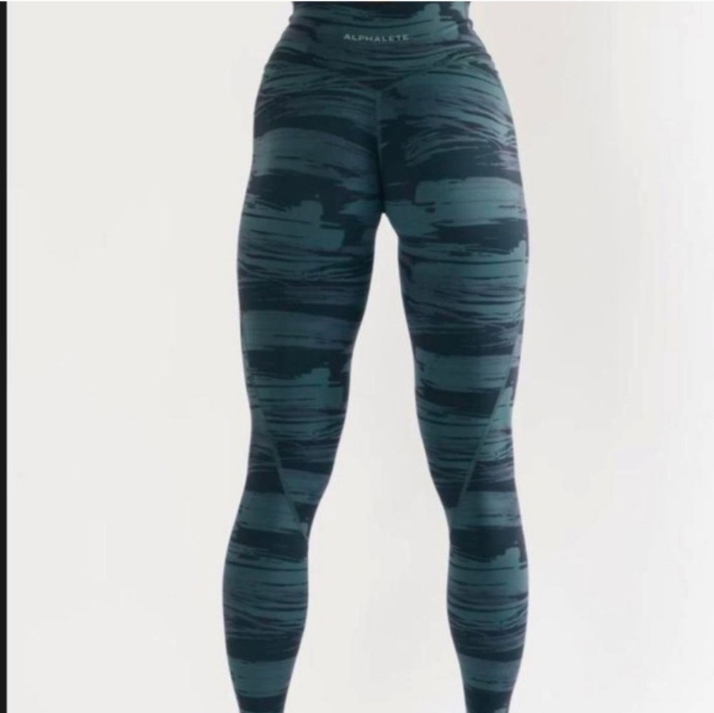 Alphalete Surface Power Legging Size Small - Picture 2 of 8